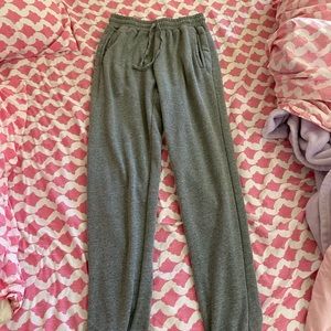 brandy melville sweatpants (old style)